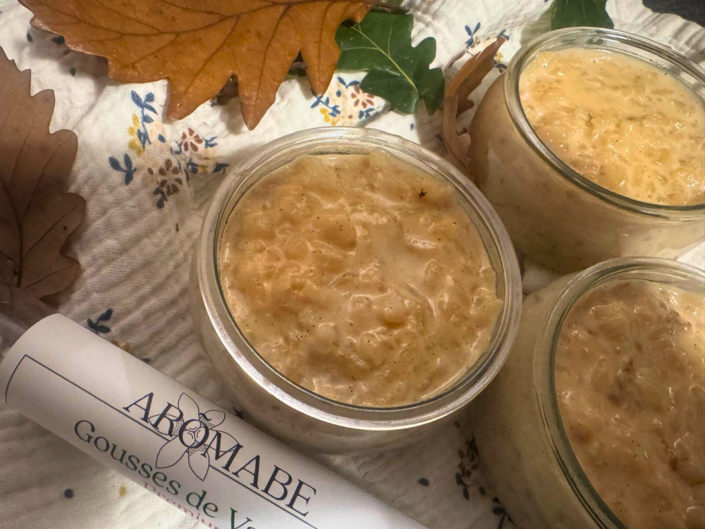 Photo de riz au lait à la vanille bourbon noire gourmet Premium d'Arõmabe